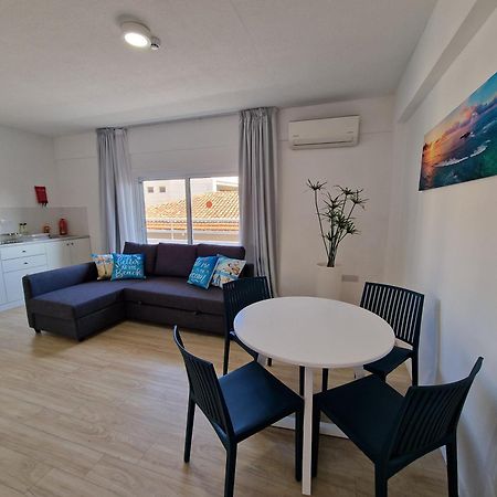 Kitieos Central Apts 100M From Finikoudes Beach 라르나카 외부 사진