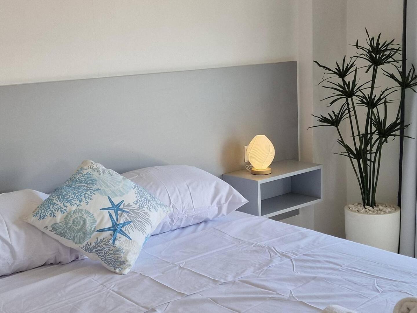 Kitieos Central Apts 100M From Finikoudes Beach 라르나카 외부 사진