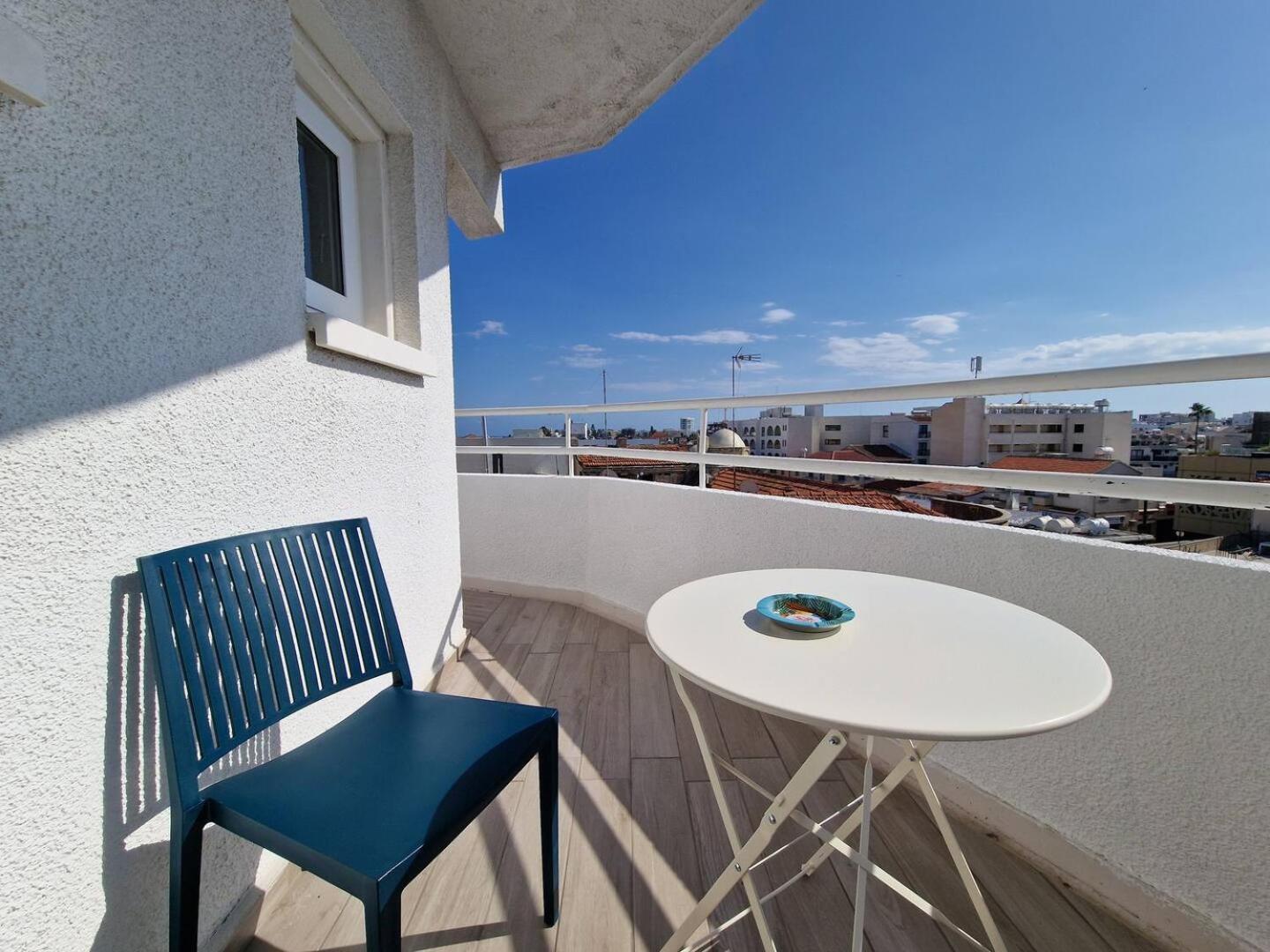 Kitieos Central Apts 100M From Finikoudes Beach 라르나카 외부 사진