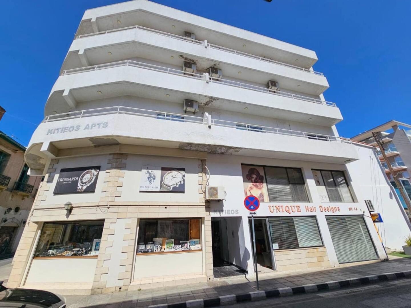 Kitieos Central Apts 100M From Finikoudes Beach 라르나카 외부 사진